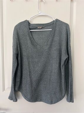 Olive Gray Ribbed V-Neck Long Sleeve Sweater Top L